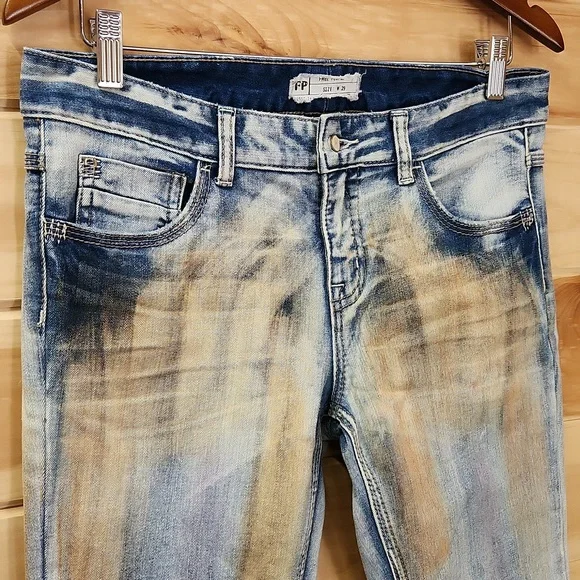 Free People Super Rare Unique Tie Dye Bleach Dirty Wash Jeans Size 29 Paintbrush - Picture 5 of 16